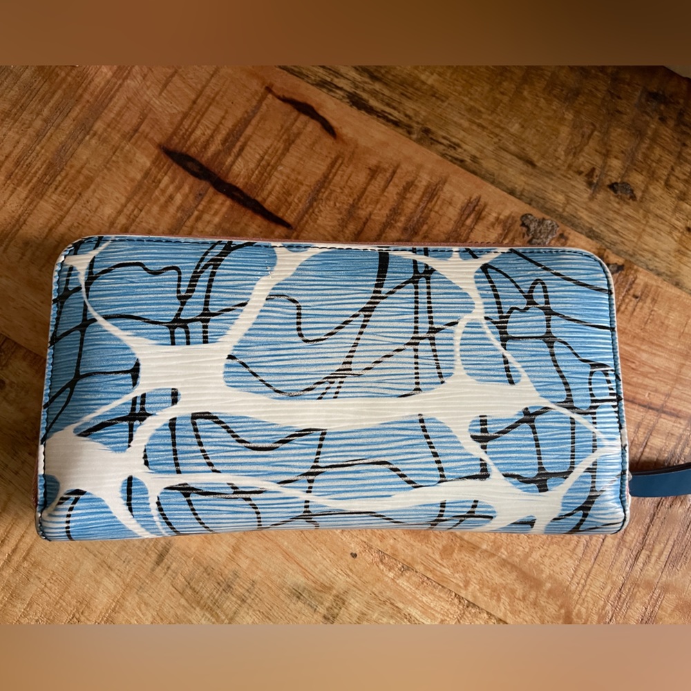 LV Louis Vuitton Aqua Epi Leather Zippy Long Wallet - Picture 2 of 11